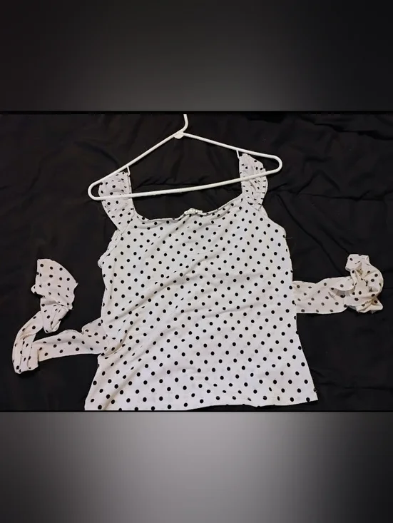Charlotte Russe Polka Dot One-Shoulder Bow Strap Blouse - M - Picture 2 of 5